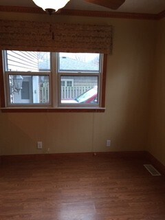 Building Photo - Beautiful 3 bedroom/3.5 bath home