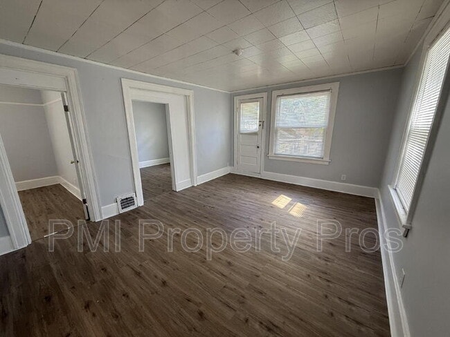 Foto del edificio - 2853 N Booth St