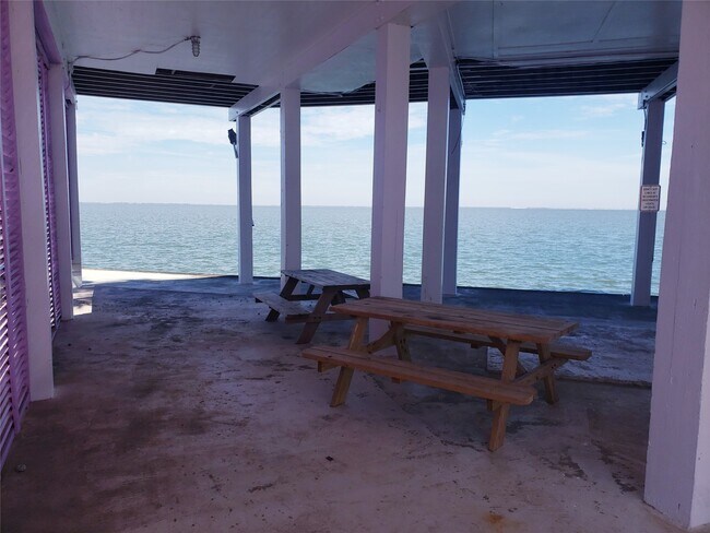 Foto del edificio - 3716 Sabrina