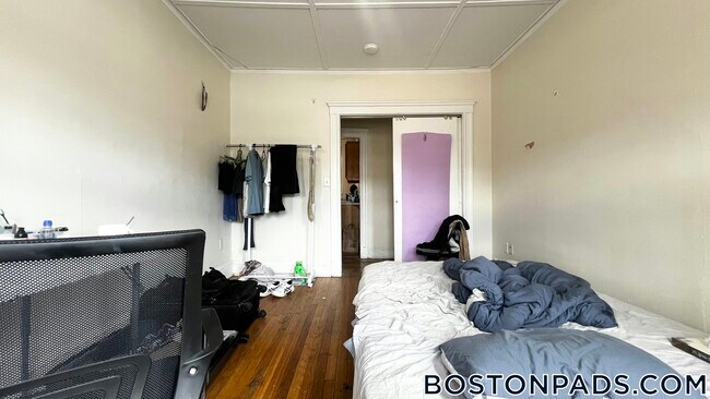 Foto del edificio - 1175 Boylston St