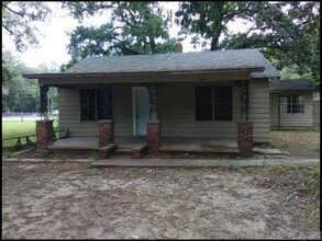 Building Photo - 5412 Young Rd