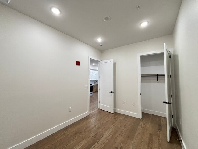 Building Photo - 40 Lembeck Ave