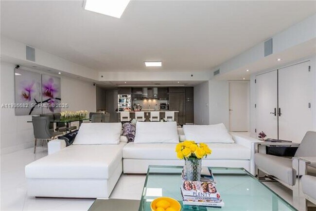 Foto del edificio - 17201 Collins Ave