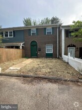 Building Photo - 46837 Flower Dr