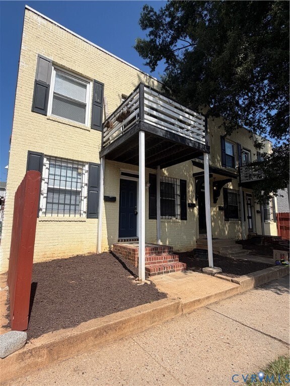 Building Photo - 114 S Addison St