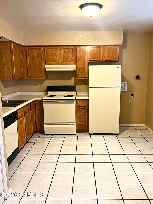 Foto del edificio - 1100 Heather Ave