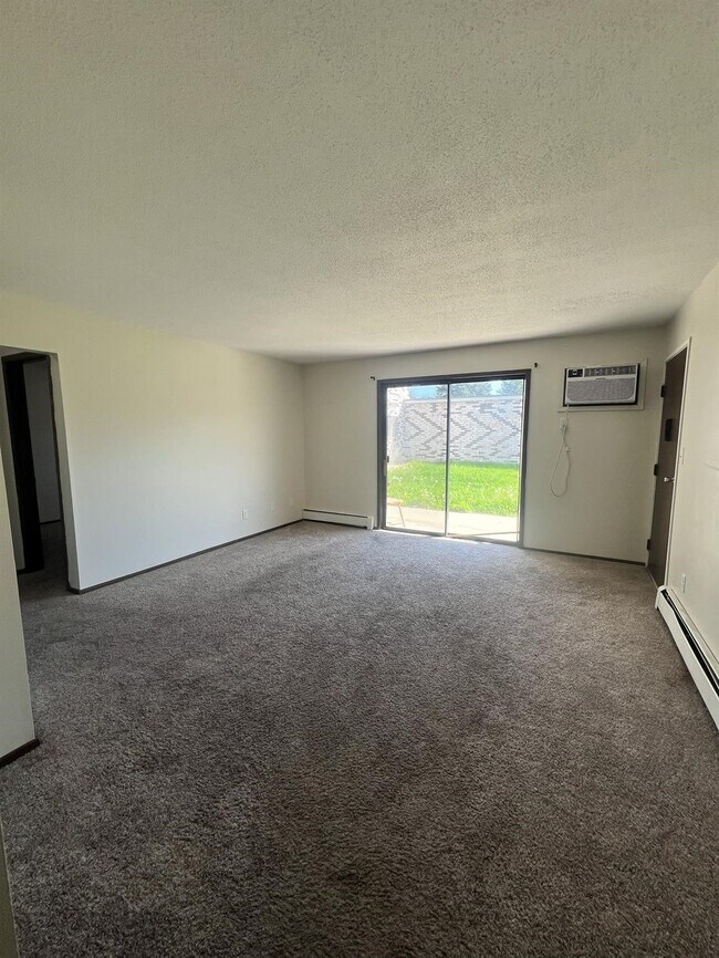 Foto del edificio - 715 Ridgeview Rd