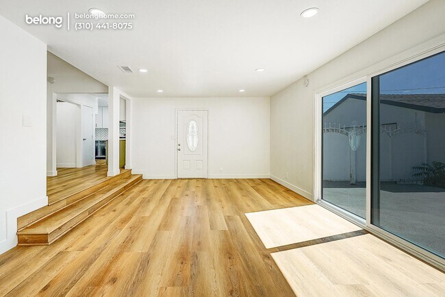 Building Photo - 157 S San Jose Dr