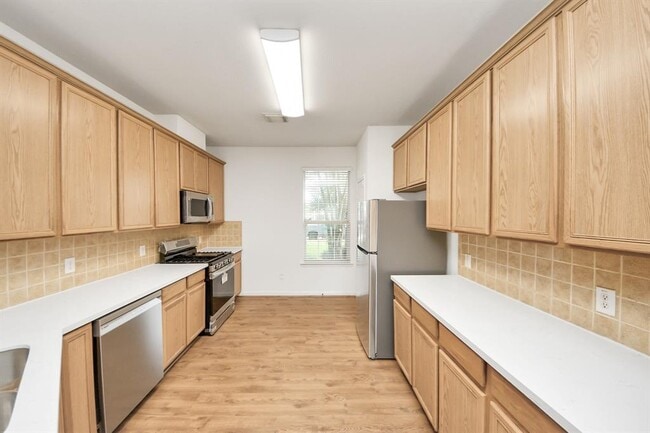Building Photo - 21531 Pointed Oak Ln