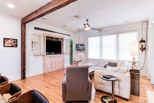 Building Photo - 110 Ave B