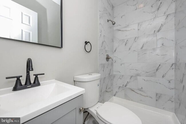 Foto del edificio - 3300 Ravenwood Ave