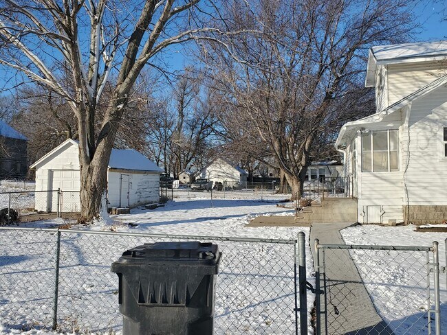 Foto del edificio - Small town living at it's finest. 3 bed 2 ...