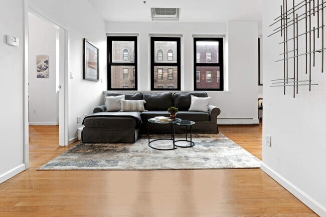 Foto del edificio - 501 Adams St