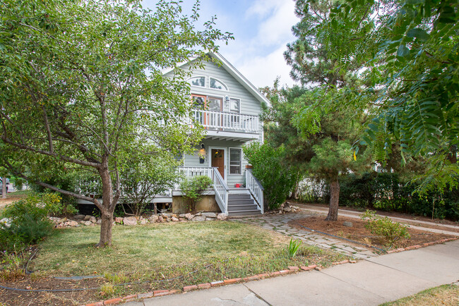 south facing front with views - 1803 Pine St