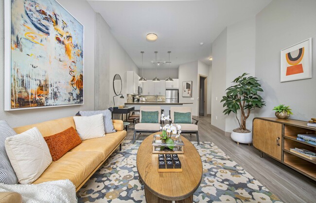 Building Photo - MAA River North