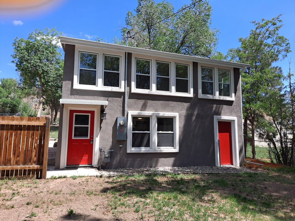 Foto principal - 23 Dorchester Dr