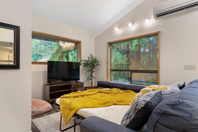 Foto del edificio - 804 N Main St