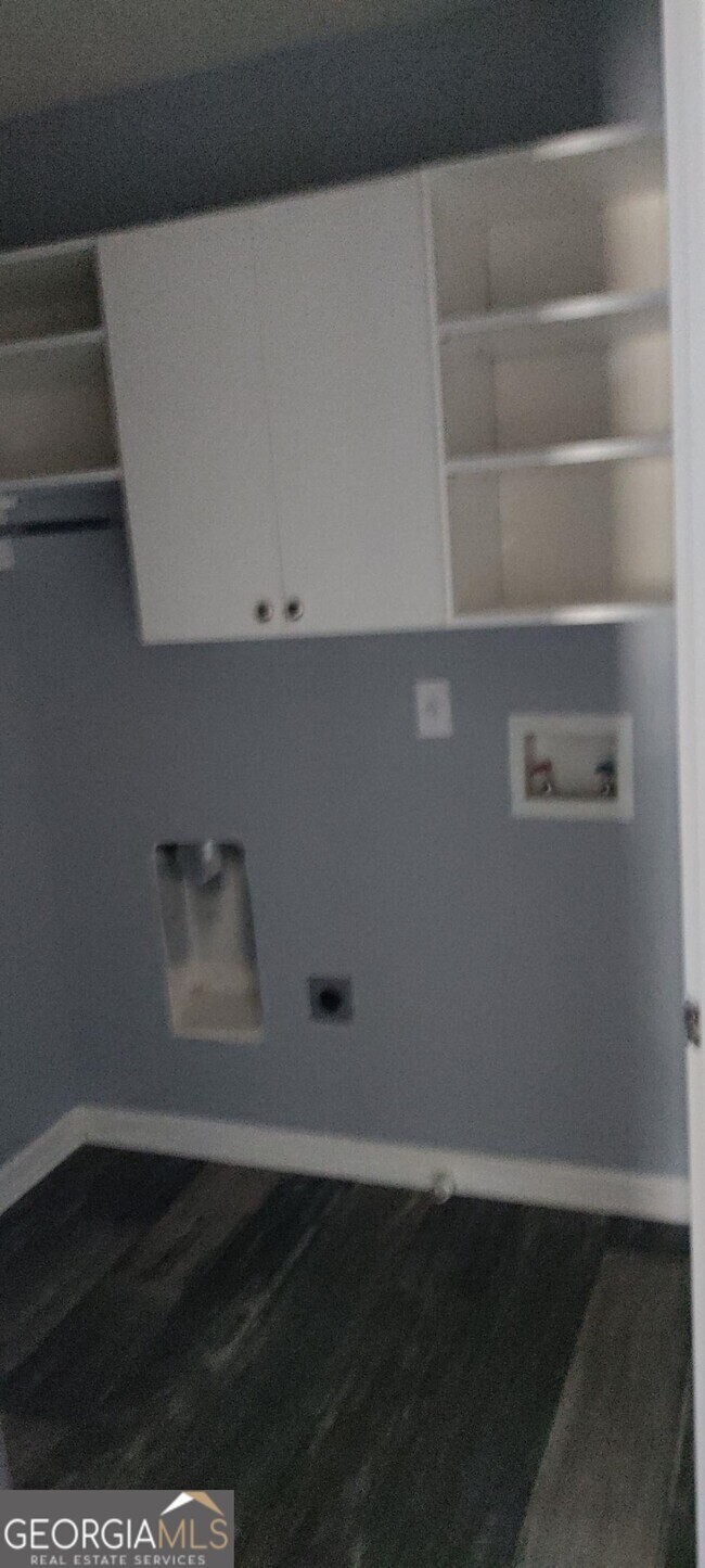 Foto del edificio - 2555 Flat Shoals Rd