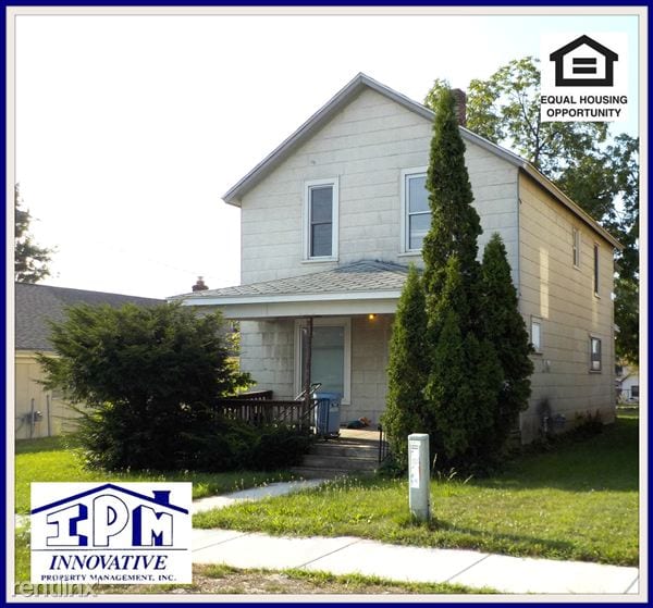 113 W Young St, Clio, MI 48420 Townhome Rentals in Clio MI