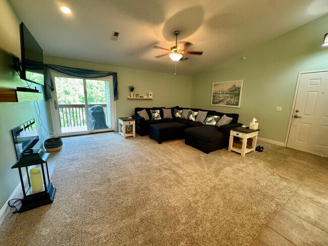 Building Photo - 4102 Creek Hill Dr