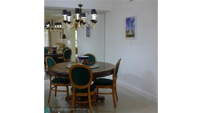 Foto del edificio - 123 Deer Creek Blvd