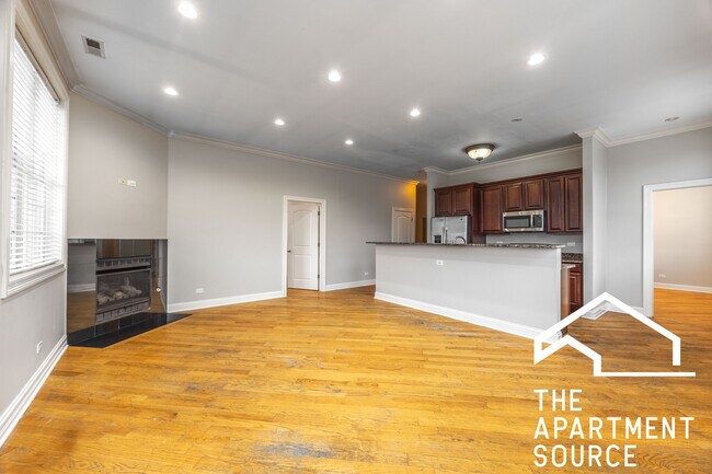 Foto del edificio - 2338 W Morse Ave