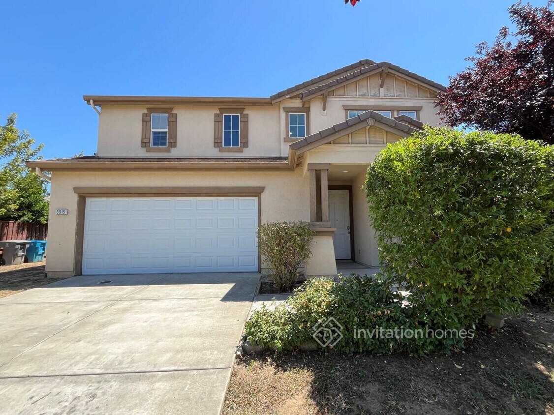 Primary Photo - 3915 Eugene Dr