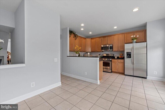Building Photo - 2503 Bronze Stone Pl