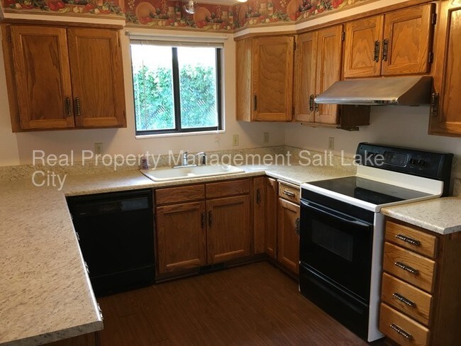 Foto del edificio - 6795 S 2240 E