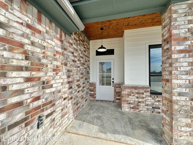 Building Photo - 4 br, 2 bath House - 8510 Kasen Avenue