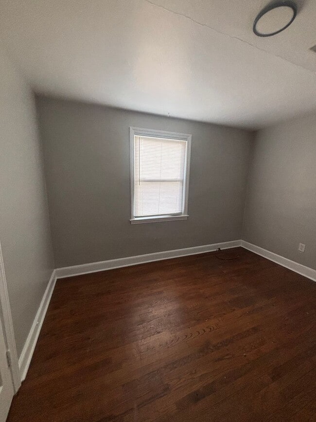 Foto del edificio - 2 bedroom 1 bathroom house