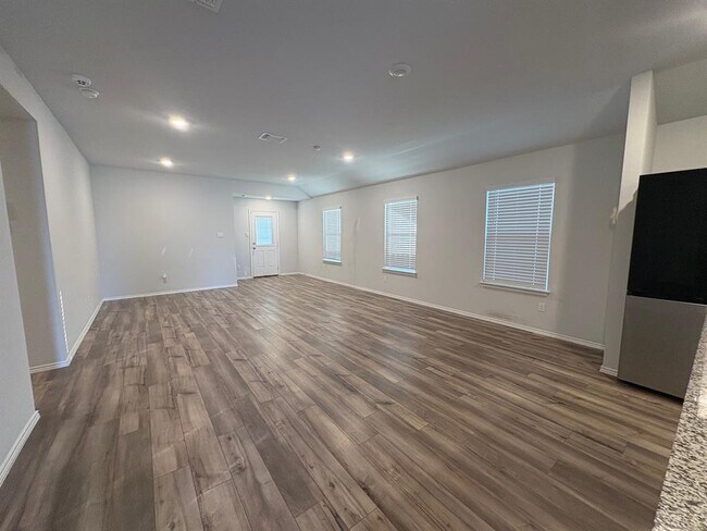 Foto del edificio - 668 Wyatt Wy