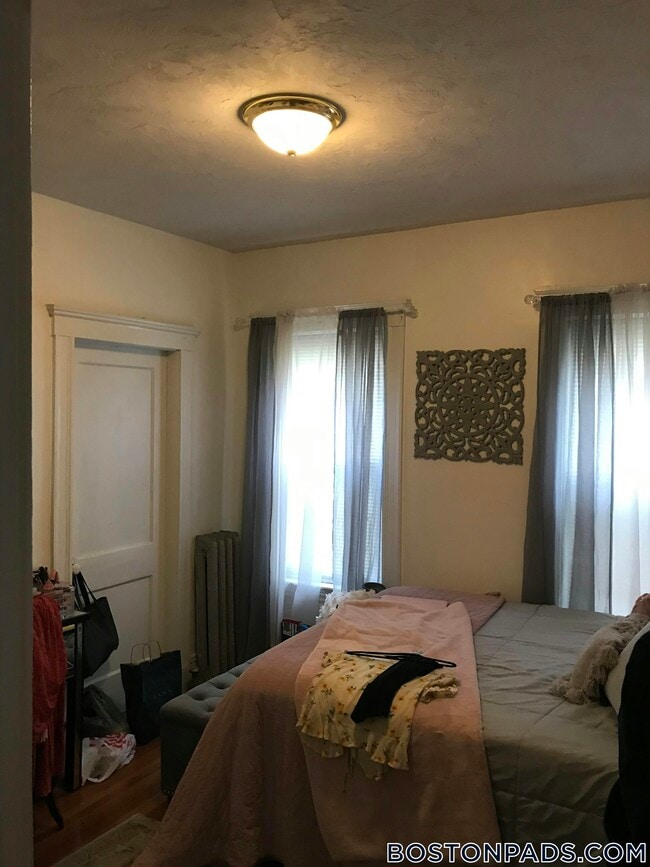 Foto del edificio - 156 Middlesex Ave