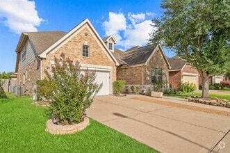 Building Photo - 8911 Cedar Mound Ln