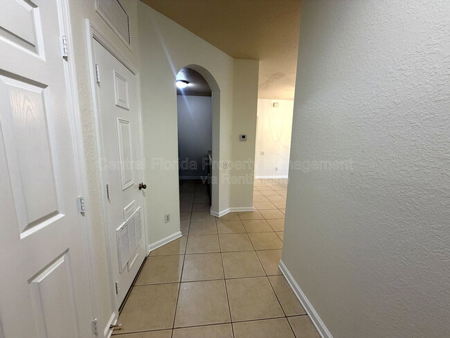 Building Photo - 6084 Stevenson Dr