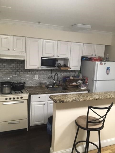 Foto del edificio - 498 Central Ave