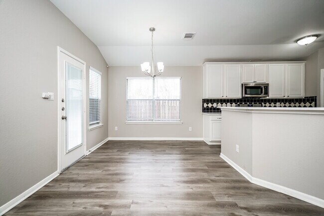 Foto del edificio - 16510 Timberidge Ct