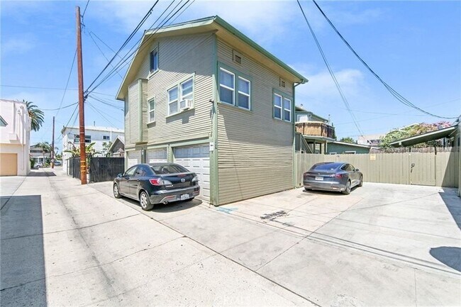 Foto del edificio - 507 Rose Ave