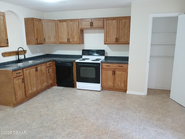 Foto del edificio - 5117 Taylor Ave