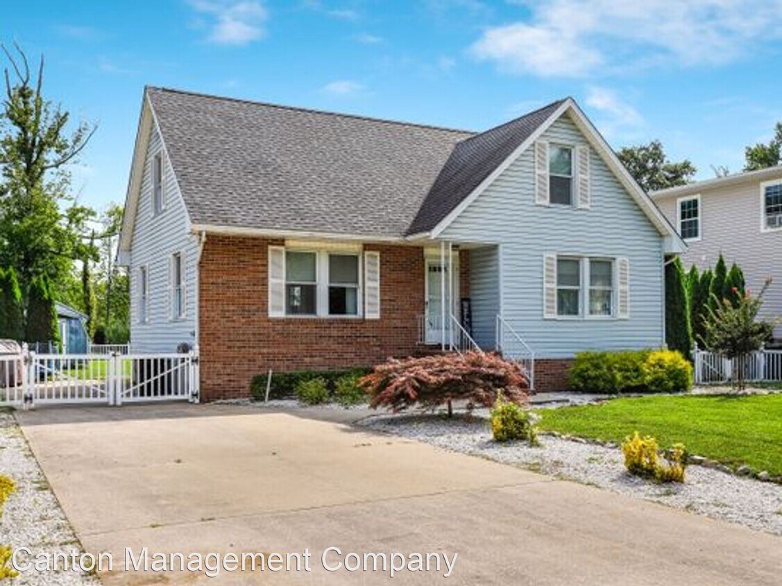 Primary Photo - 3 br, 2.5 bath House - 8938 Millers Island...