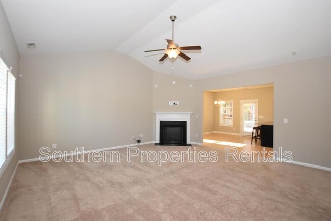 Foto del edificio - 249 English Oak Dr