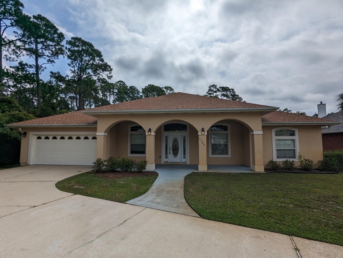 Primary Photo - 1789 Ravenna Dr