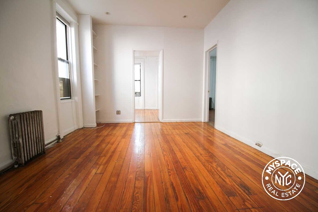 Foto del edificio - 970 Seneca Ave