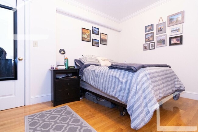 Foto del edificio - 19 Glenville Ave