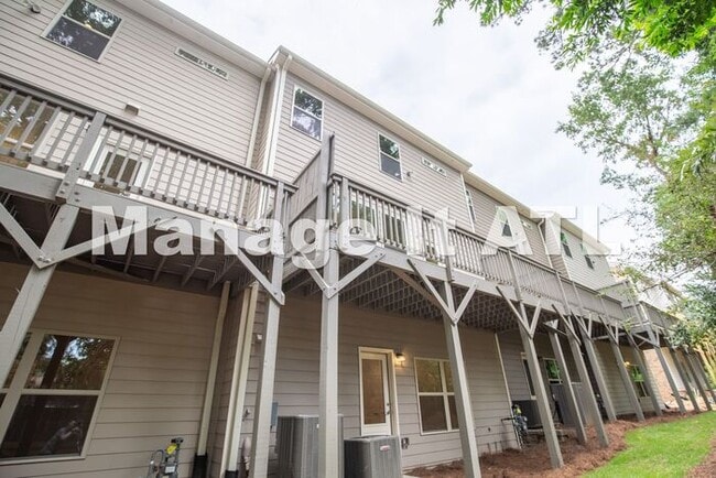 Building Photo - Brand new townhome in Chamblee