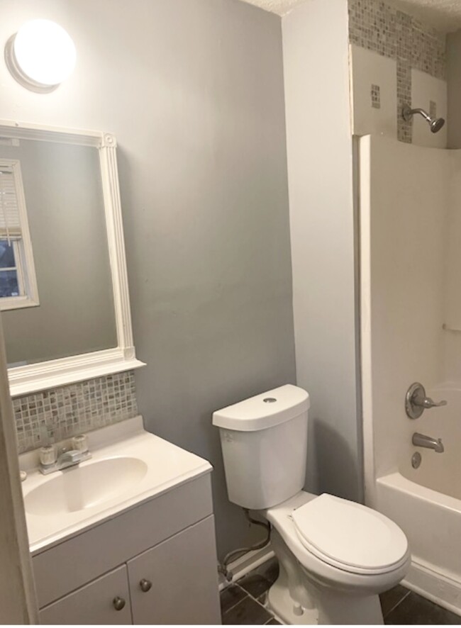 Master bath - 2618 Wren Cir