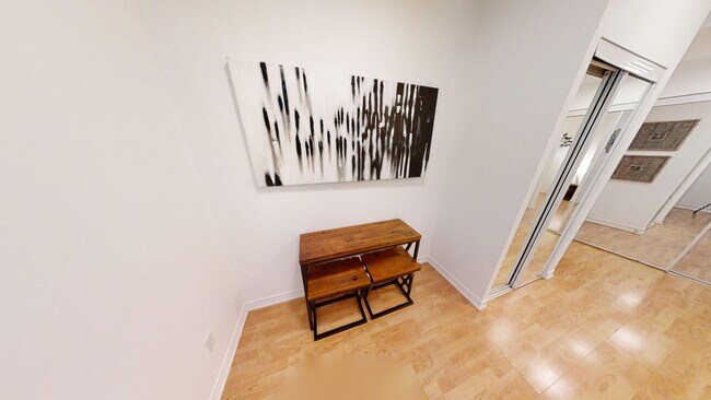 Building Photo - 763 Bay St.