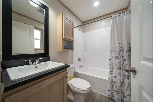 Building Photo - 1303 Sugar Tree Ct
