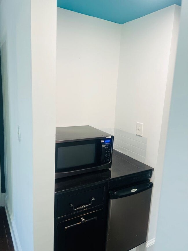 Foto del edificio - 4109 S Tryon St