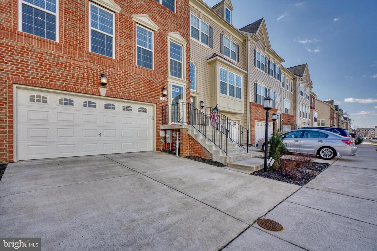Foto principal - 1215 Orchid Rd